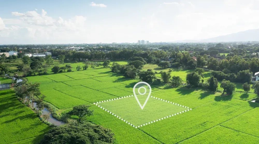 A large plot of land with an outlined section representing a ground lease